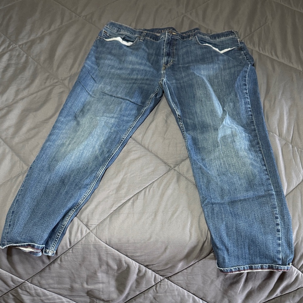 Joseph Abboud Relaxed Fit Blue Jeans